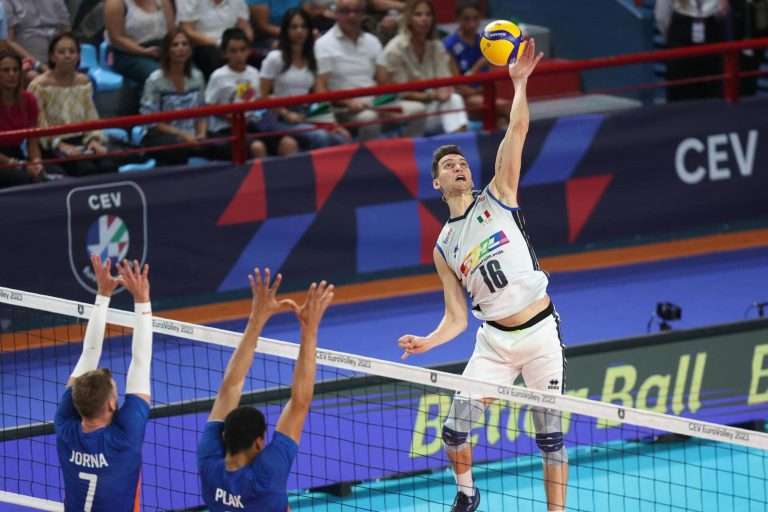 Opposite hitter