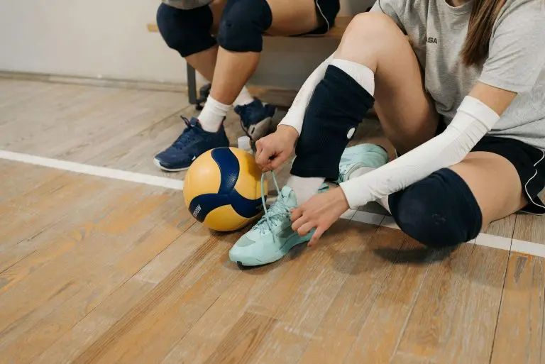 How to choose volleyball shoes